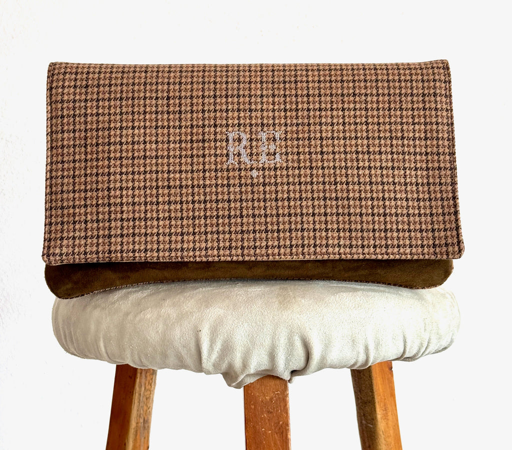BINIALI CLUTCH - REMNANT BRITISH HOUNDSTOOTH & HAPPY HORSES - ONE-OF-A-KIND